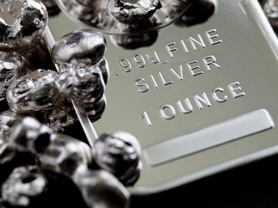 Feinsilberbarren mit 999er Silbergranalien – Silberankauf für Schmuck, Bestecke, Münzen und Barren